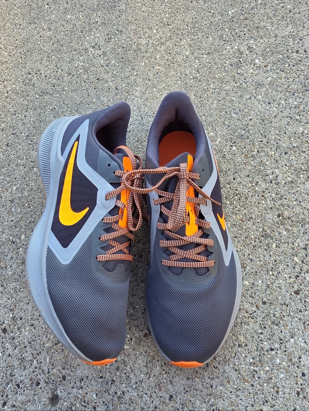 Nike Downshifter Sneaker Men Size 9.5